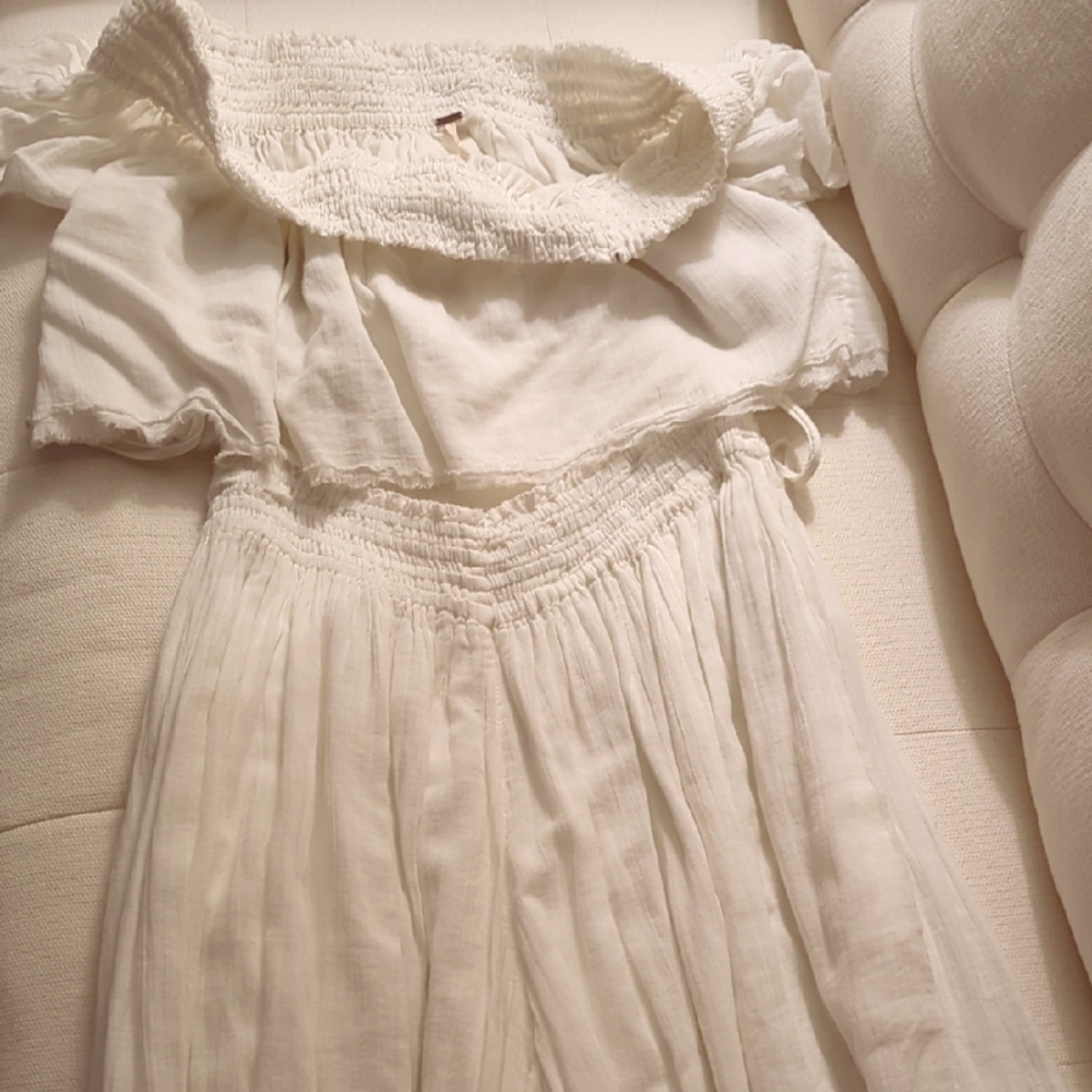 Free People White Top And Bottom Ruffled Pleated Set